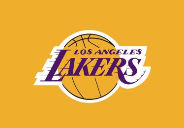 【华体会】2025年刚果金足球盛事，忠诚球迷站立助威喜获吉普车厚礼